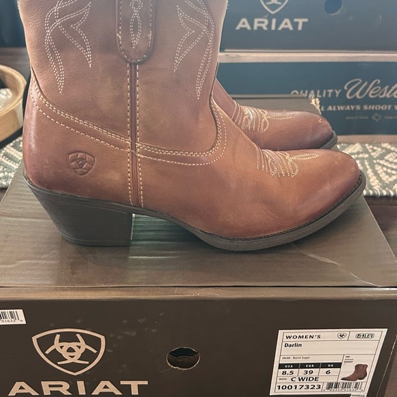 Ariat Women's Brown Sugar "Darlin"  Leather Western Boots - Picture 3 of 5